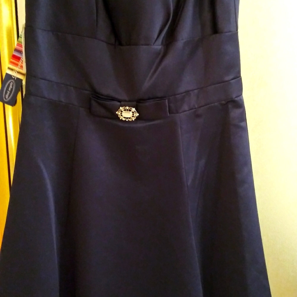 Party dress navy new. Size 12 but fits like a 10.